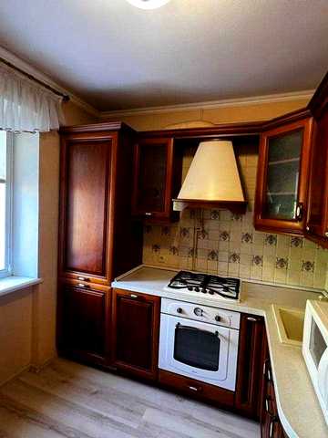 Продам 3к квартиру на пр. Богдана Хмельницького 12г (ремонт)