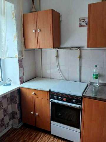 продаж 2 кімнатної квартири Інгульський р-он ПТЗ,Олега Бондаренка (28 армії)газова колонка балкон вбудована кухня та шафа-купе  залишаються