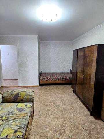 Продаж квартири на вул. Варшавській