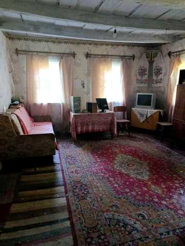 Продається приватизований будинок  Полтавська область Лубенський район с. Мокиївка