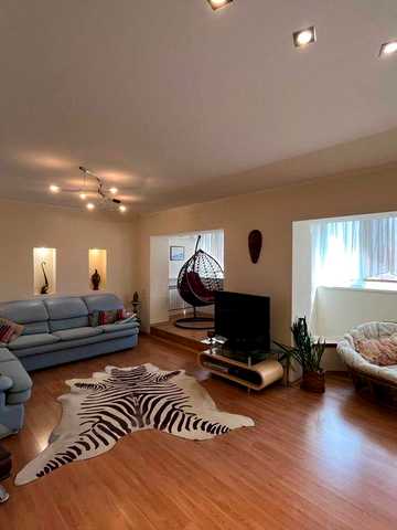 Продаж 3 кімнатної сучасної  квартири, 105 кв.м., м. Позняки, м. Осокорки  вул. Бориса Гмирі 9-В