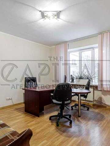 Липки, вул. Шовковична, 7А. 60 м2