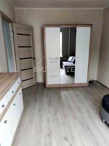 Продаж 1-к квартири вул Петропавлівська 14 Куренівка Подільський район Дорогожичі Почайна Сирець