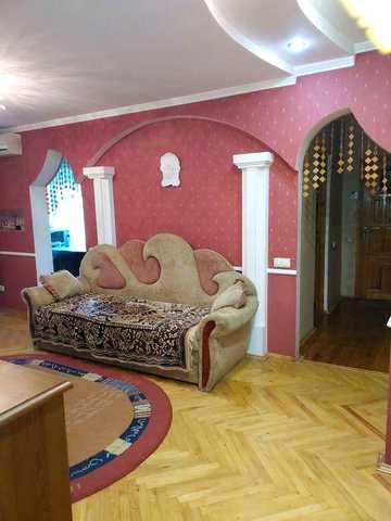 Продам 3-х кімнатну квартиру