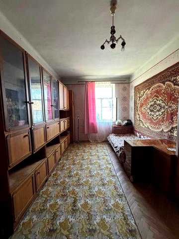Продаж 1-но кімнатна квартира 48м2., вул. Донецька, ближній Центр