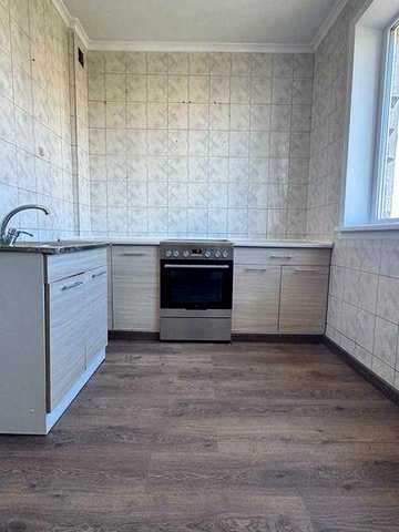 Срочно продам 2 ком. квартиру на Алексеевке, ул. Ахсарова, 5 мин. метро.Цена 30000$