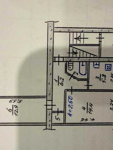 Продам квартиру 1 поверх, 2 кімнати Центральна  49б