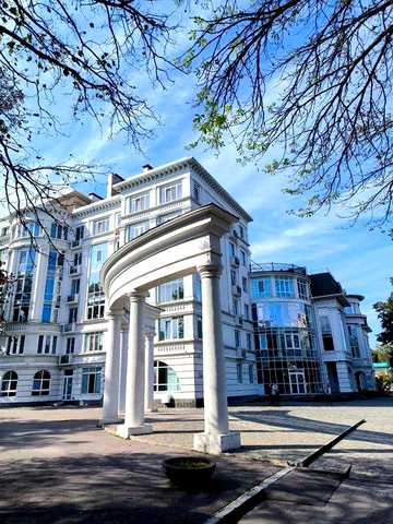 Преміальна квартира в історичному центрі | ЖК «Парковий» | паркова зона | 90 м² | авторський ремонт ЖК Парковий
