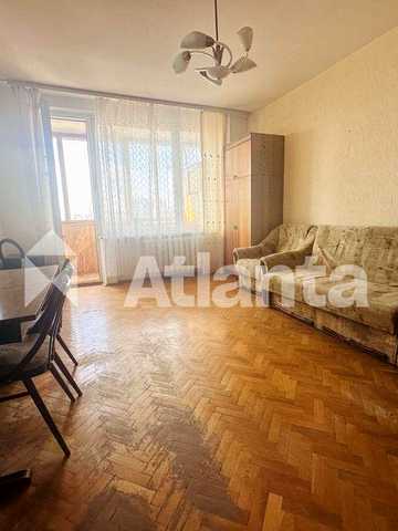 Продаж 2к квартири в серці Києва — вул. Обсерваторна(Львівська площа)