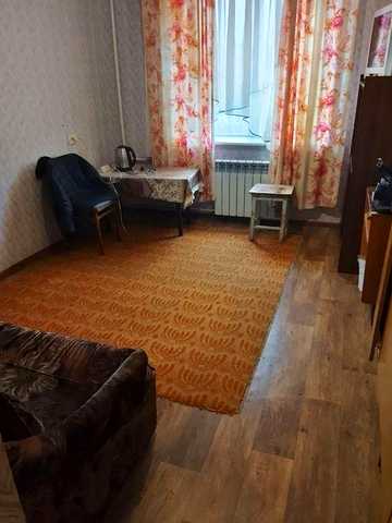 Сдам 1 к .кварт  на  Коммунаре