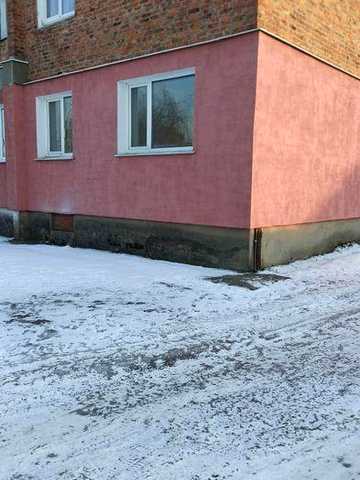 Продам 2-кімнатну квартиру-гуртожиток у м.Конотоп,район Загребелля