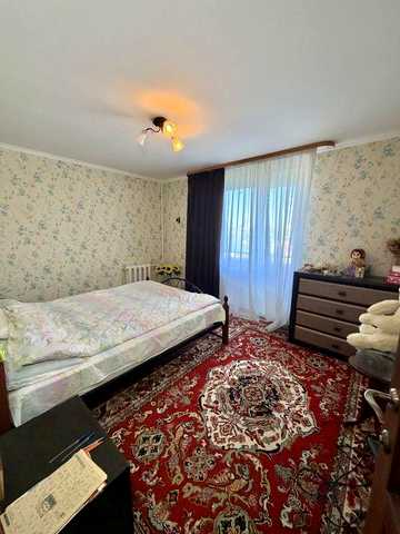 Продаж 3-х кім. квартири