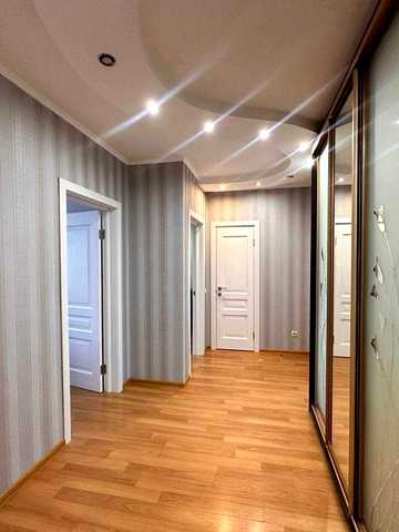 Оренда Квартири 90 м2  2 кімнати Поділ, Ярославський пров. 7/9