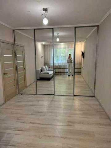 Продам  1-кімн. Мостицька вул. 16/2, 36 м.кв- м. Мінська 20 хв