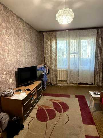 Продам 3 к квартиру на Ужвій