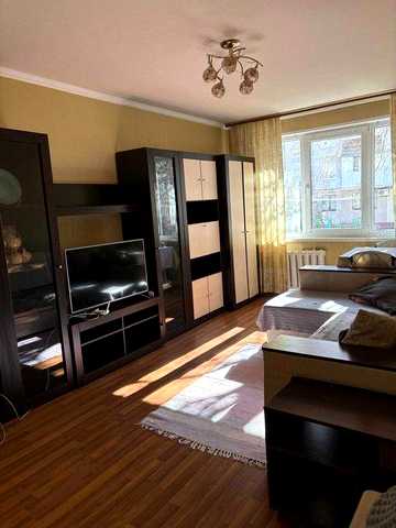 Продаж 2-х кімнатної квартири на Курсовій