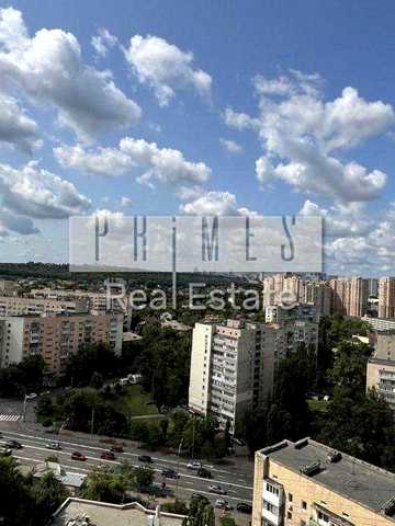 Продаж 3к квартири,  вул. Велика Китаївська 10а, Деміївка