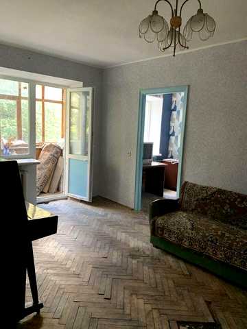 Здам 3-кімнатну квартиру в центрі