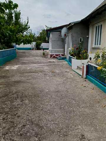 Продається будинок в місті Татарбунари.