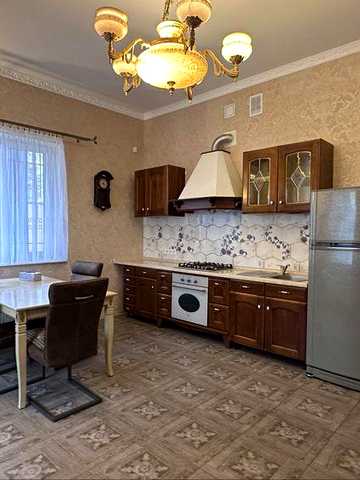 Костанди 3 ком.+ кухня 50 м2 Парковка Двор