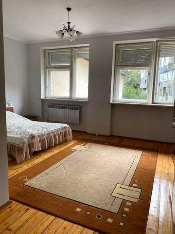 Продається 4к квартира в м.Мукачево