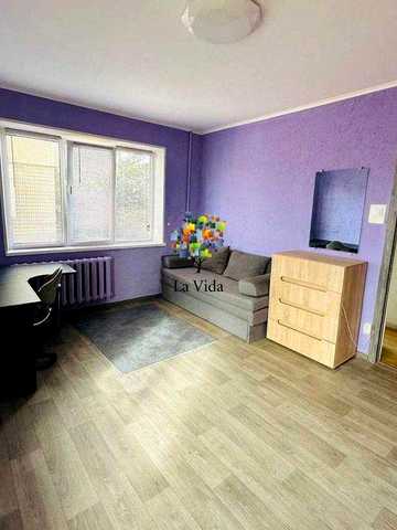 Продам 1к. квартиру вул. Севастопольська,24