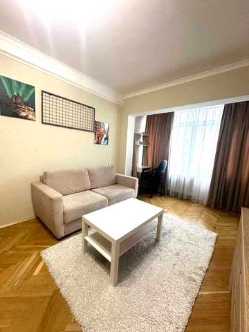 Продаж 1к квартири вул. П. Тичини,1