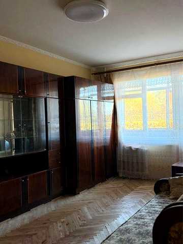 Здається простора 3-кімнатна квартира від ВЛАСНИКА по вул. Наукова