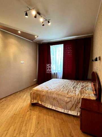 Продам 3-к квартиру 75м2. вул. Вернадського Академіка бул. (Академміст
