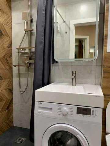сдам маленькую  1-к. квартира, 30 м²,  м научная вул Европейська 20