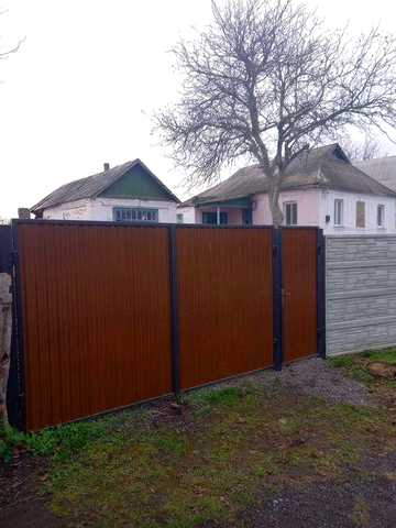 Продаж будинку у Звенигородці 16000 >до центру 5хв пішки