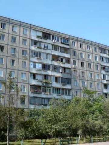 Продаж квартири 3 кімн., Оболонський район, 5 хв пішки до метро Героїв Дніпра в тихому і затишному дворі