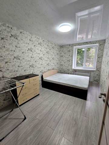 Сдам 2комн квартиру пр. Поля верх Славутич сосенки