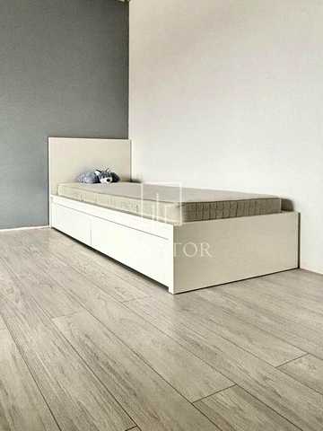 Шок ціна 370$ за 1м2. 5кк з частковим ремонтом