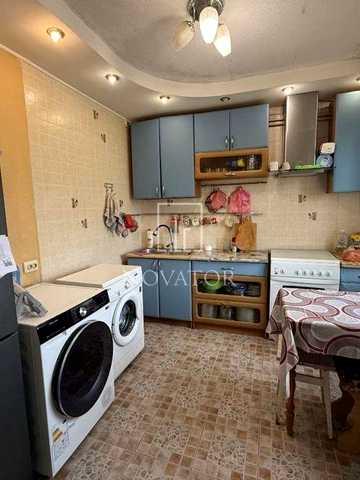 Продам простора 3-кімнатна квартира в с. Гаврилівка, лише 10 км від Гостомеля.