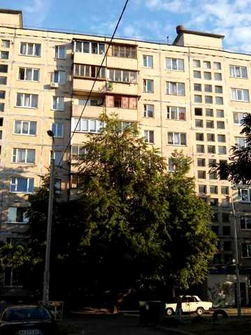 Оренда  3 х кімнатної  квартири на вул  Ігоря Юхновського 28а (Стальського 28а)