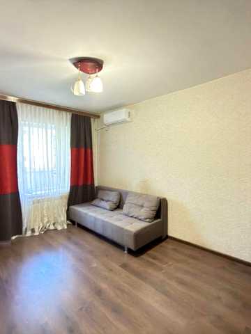 Здам 1 кк вул. Деміівська, 35