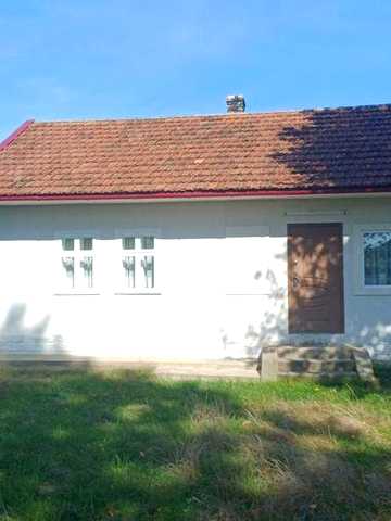 Оренда будинку в селі біля інфраструктури