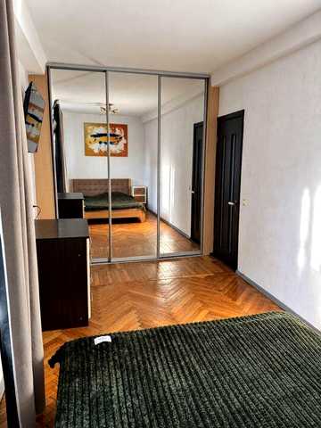 2к Печерськ | 2 хв метро Звіринецька | 44,5 м² | 4/5 | тихий двір | 1 власник