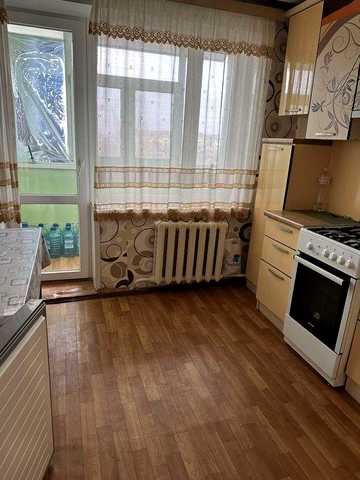 Продам 2-кімнатну квартиру РТС з меблями
