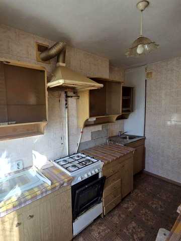 Продам 2к ул. Олега Ольжича 1Б