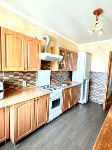 Продаж 4 кім квартири