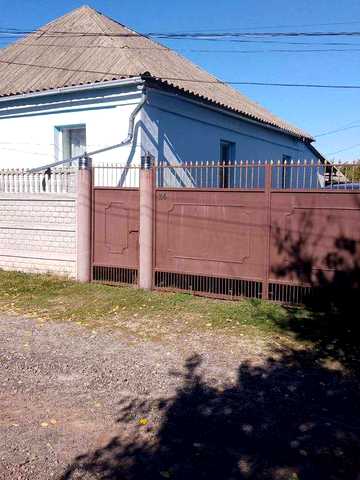 продам будинок в м Зіньків
