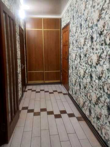 Зигіна. Здається 3-х кімната квартира.
