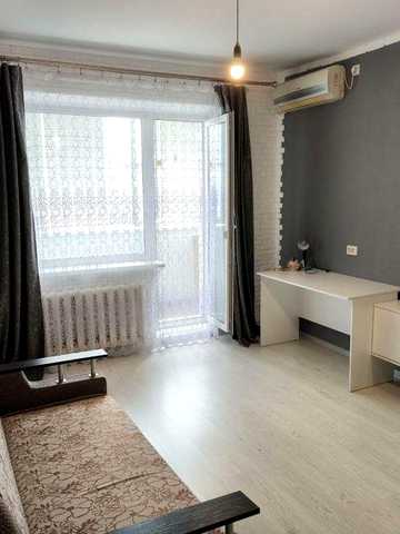 Сдам 1 ком.кв.РУСТАВИ 10.000гр.