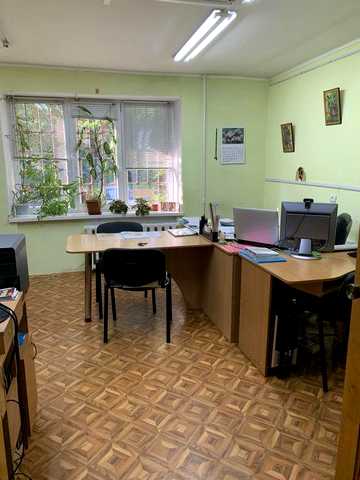 Квартира трикімнатна