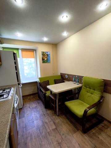 Продаж 1к вул. Космонавтів, 8