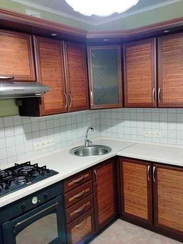 Продаж 2к квартири вул. Феодосійська