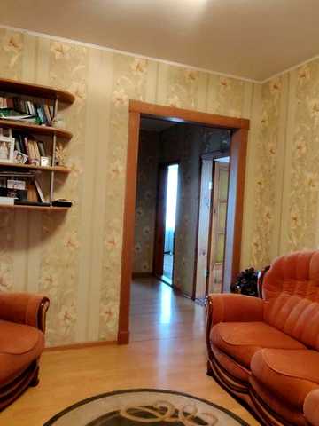 продаж 4-кімнатної квартири в центрі м. Прилуки