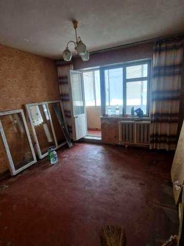 Продам двокімнатну квартиру